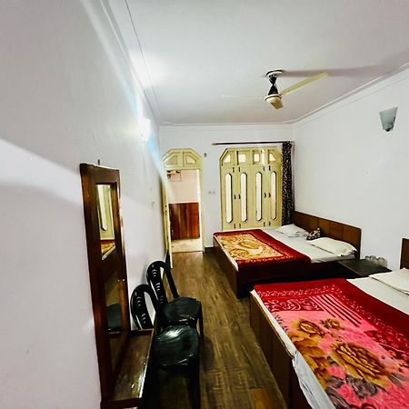 Inder Palace Barkot Екстер'єр фото