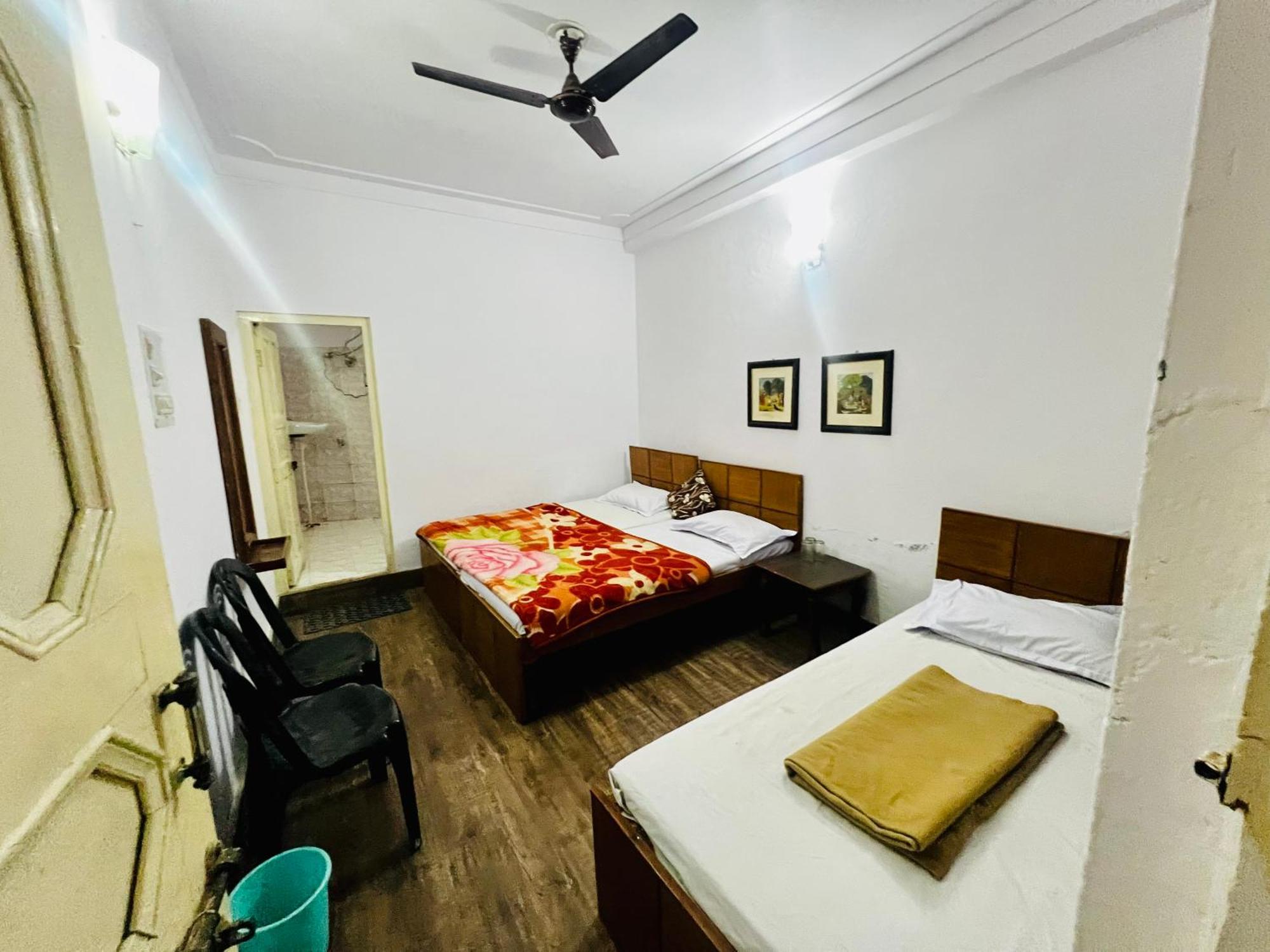 Inder Palace Barkot Екстер'єр фото